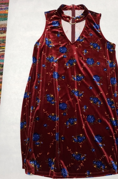 Red Floral Dress Silk Velvet Soft Size Medium - Picture 3 of 8